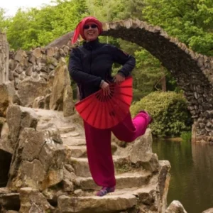 Kerstin Ackermann mit Fächer-TaiJi, Lass Dein Qi fließen, TaiJiQuan, TaiQi